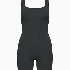 Aritzia Babaton Contour Squareneck Romper